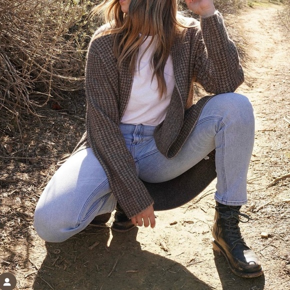 CJLA sweater cardigan size S/M - Picture 6 of 8